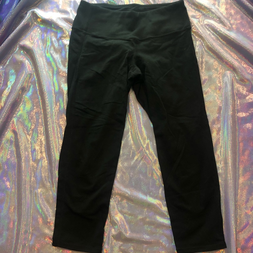 Black 3/4 Leggings